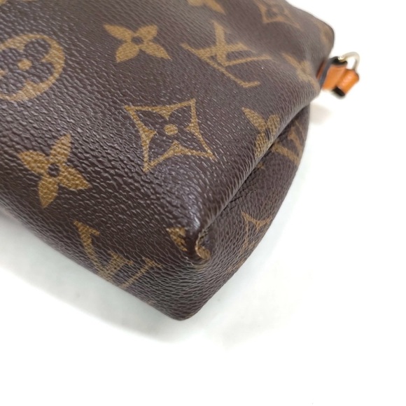 Authentic Louis Vuitton Brown Monogram Crossbody Bag - Picture 5 of 8